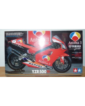 TAMIYA  14091, YAMAHA 500 GP 2002 D'ANTIN ANTENA 3  1/12 BO