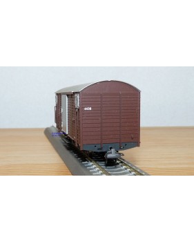 BEMO 2250 208, wagon couvert  N° Gbv 4438s FO  BO