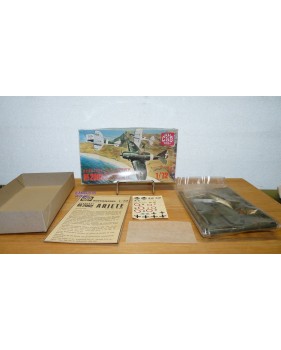 SUPER MODEL 10-00,4 chasseur italien Reggiane RE 2002  Ariete B