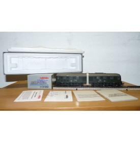 MÄRKLIN 3581 Loco diesel Br 221 DB BO