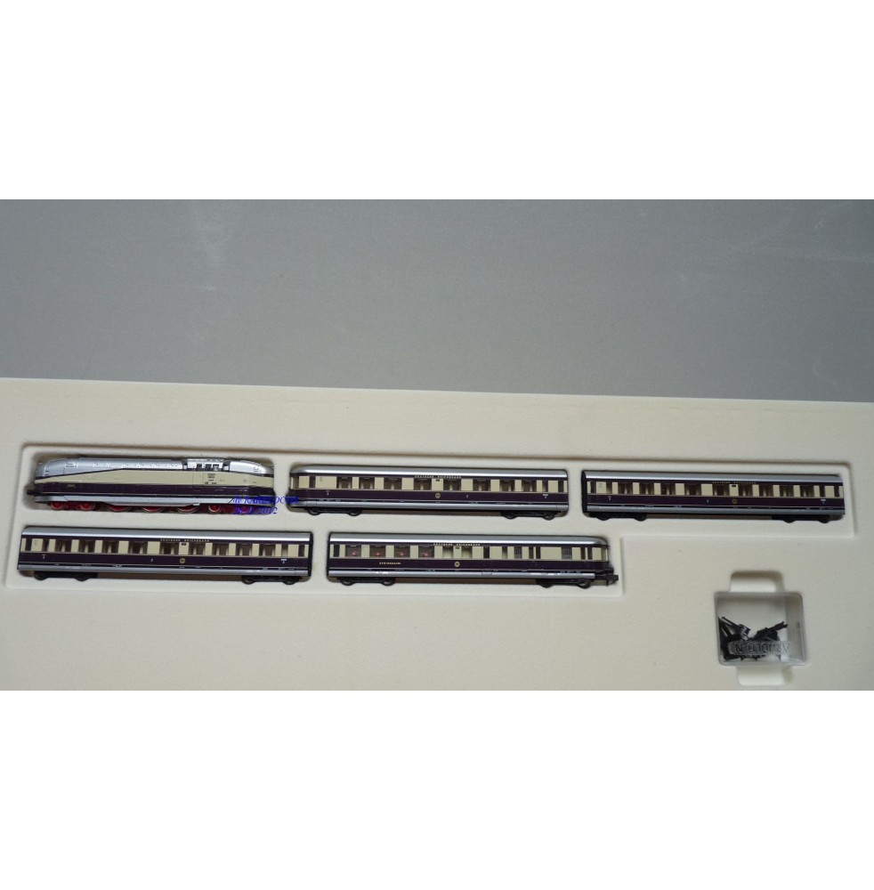 nueva belleza de Arnold escala N RENFE 1:160 – Iberplace