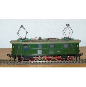 FLEISCHMANN  1332-1,  loco électrique 1C1 à bielles série E 32 DB