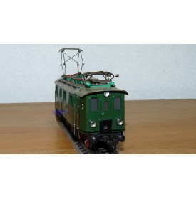 FLEISCHMANN  1332-1,  loco électrique 1C1 à bielles série E 32 DB