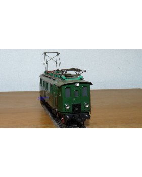 FLEISCHMANN  1332-1,  loco électrique 1C1 à bielles série E 32 DB