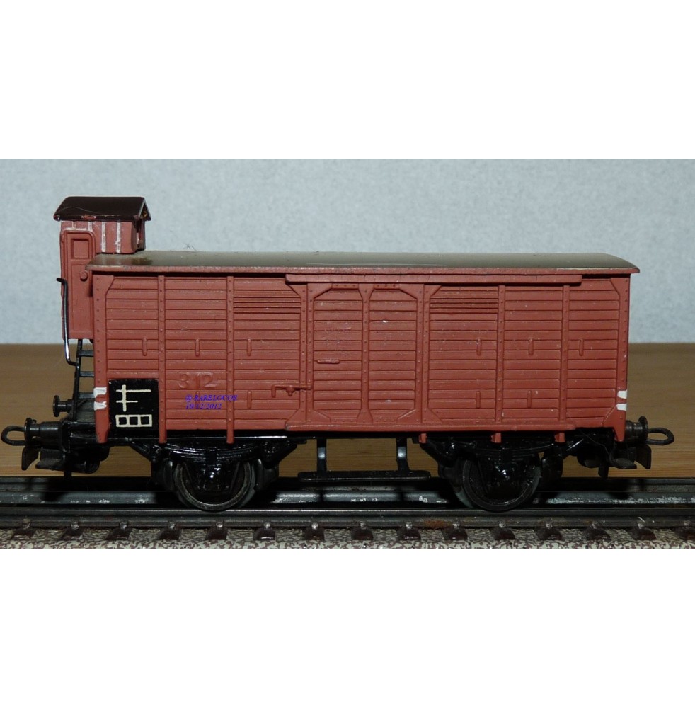 Märklin ancien 316 N b . 2,   wagon couvert à guérite  DB 