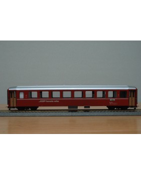 Voiture métallique à portes centrales AB 1157 Rhb BO