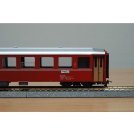 Voiture métallique à portes centrales AB 1157 Rhb BO