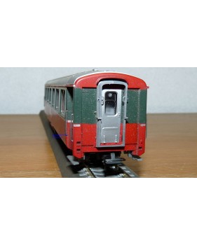 Voiture métallique à portes centrales AB 1157 Rhb BO