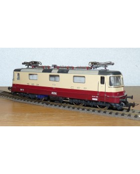 Fleischmann 4341, motrice Re 4/4 II TEE SBB BO