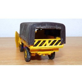 Dinky Toys 567, camion chasse neige MERCEDES BENZ UNIMOG  BO