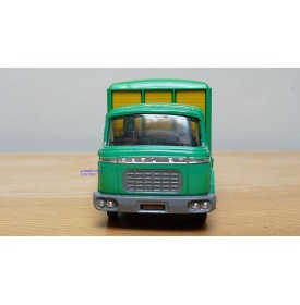 Dinky Supertoys 888, camion grue saharien Berliet GBO BO