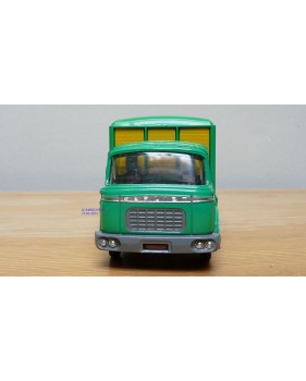 Dinky Supertoys 888, camion grue saharien Berliet GBO BO