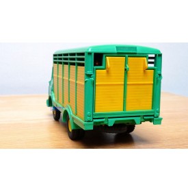 Dinky Supertoys 888, camion grue saharien Berliet GBO BO