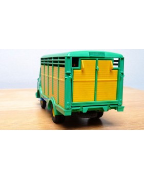 Dinky Supertoys 888, camion grue saharien Berliet GBO BO