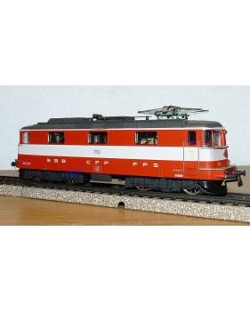 HAG 210 02,  Motrice BoBo Re 4/4 II Swiss Express SBB BO