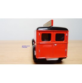 MATCHBOX  YCC02-M,  Fourgon GMC Coca Cola 1937  Neuf  BO