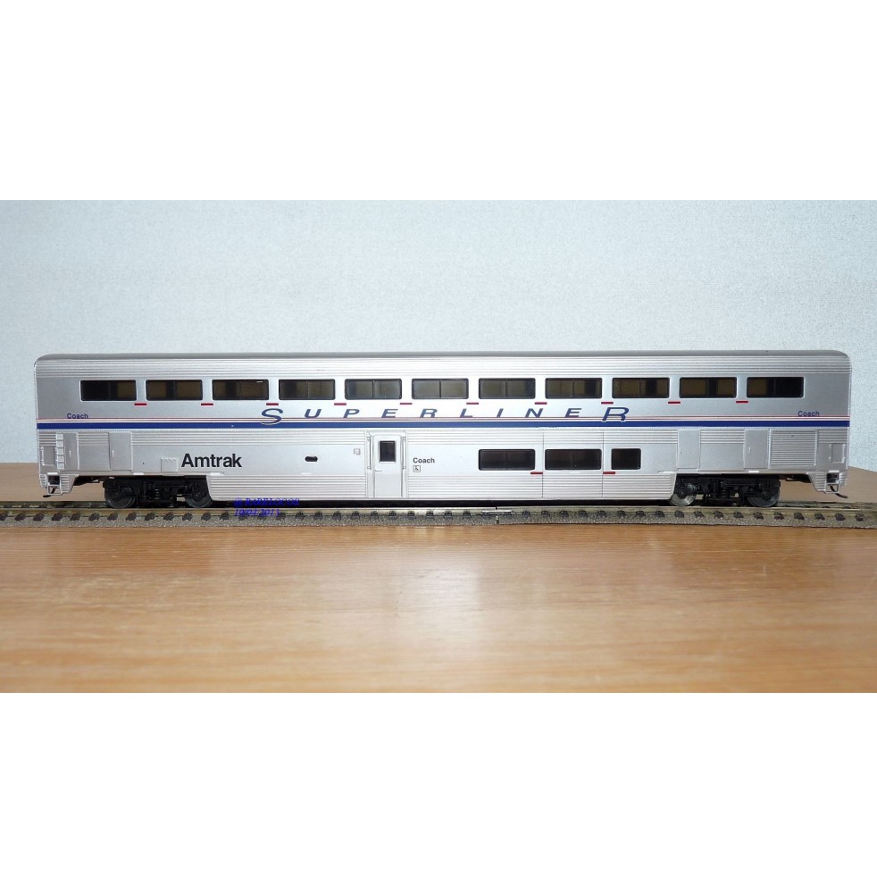 WALTHERS 932 2358, kit wagon couvert bois Peter Fox BO