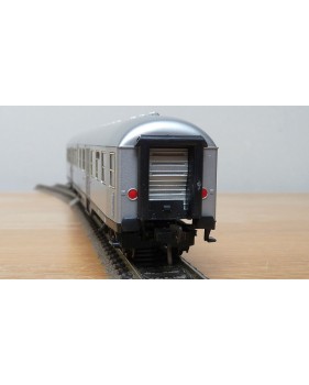 FLEISCHMANN 5122, voiture banlieue  "Silberling" type Brnzb 725  2  Kl. DB BO