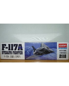ACADEMY 2118 Chasseur furtif F- 117A  USAF Neuf  BO
