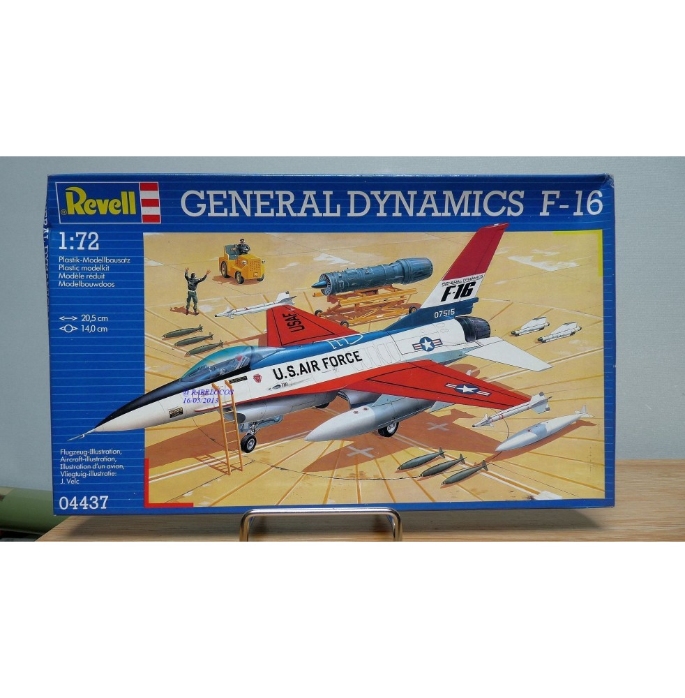 REVELL 85 2326 REYNARD VISTEON 1/25 BO