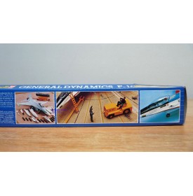 REVELL 85 2326 REYNARD VISTEON 1/25 BO