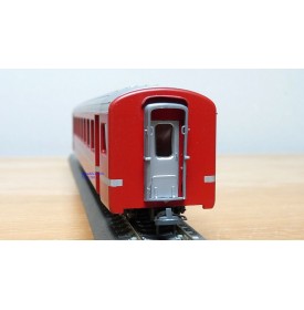 Voiture métallique à portes centrales AB 1157 Rhb BO