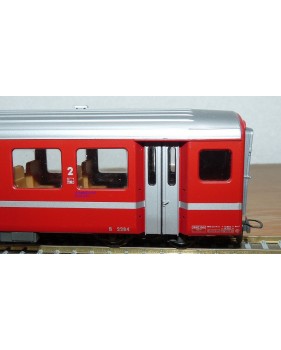 Voiture métallique à portes centrales AB 1157 Rhb BO