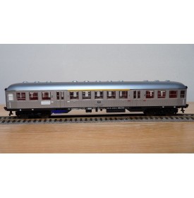 FLEISCHMANN 5121, voiture banlieue  "Silberling" type ABnb  1/2 Kl. DB BO