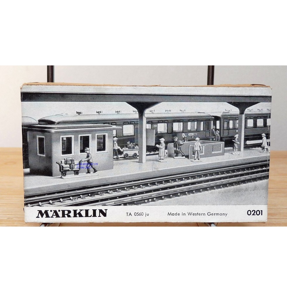 Märklin métal 404 Ga / 0201, coffret de 10 personnages voyageurs et personnel de quai Neuf BO