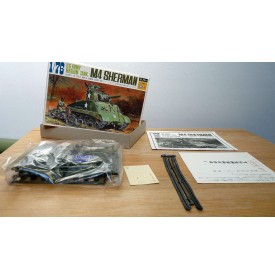 FUJIMI WA7-150,  Char américain SHERMAN  Neuf  BO 1/76