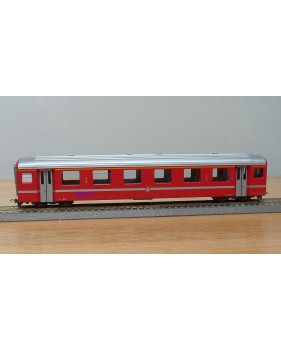 Voiture métallique à portes centrales AB 1157 Rhb BO