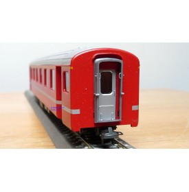 Voiture métallique à portes centrales AB 1157 Rhb BO