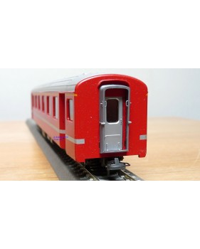 Voiture métallique à portes centrales AB 1157 Rhb BO