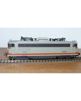 LIMA  véro 208439L,  motrice BoBo BB 17047  SNCF  BO 