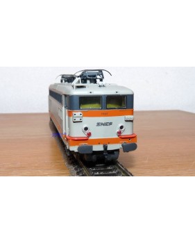 LIMA  véro 208439L,  motrice BoBo BB 17047  SNCF  BO 