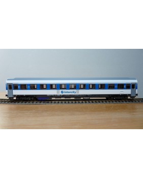 ROCO 44372, voiture Club Intercity  EUROFIMA  type B11x  2  Cl.  RENFE BO
