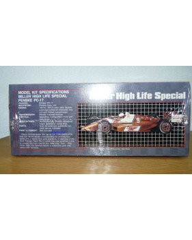 AMT 6881 PENSKE PC-17 MILLER HIGH LIFE  1/25  BO