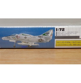 HASEGAWA 00239, DOUGLAS A-4E/F Skyhawk   Neuf  BO 1/72
