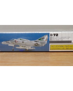 HASEGAWA 00239, DOUGLAS A-4E/F Skyhawk   Neuf  BO 1/72