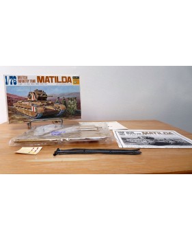 FUJIMI WA8-150,  Char d'infanterie anglais MATILDA  Neuf  BO 1/76