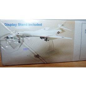MINICRAFT 11606,  DOUGLAS  C-47A " Skytrain"  Neuf  BO 1/144 