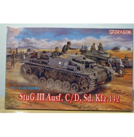 DRAGON 6009, canon automoteur  allemand StuG Ausf.III C / D, Sd.Kfz. 142  Neuf BO 1/35