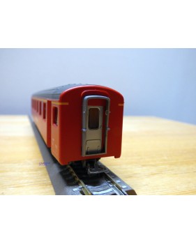 Voiture métallique à portes centrales AB 1157 Rhb BO