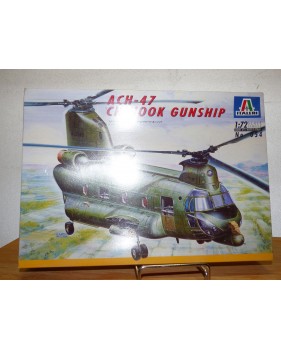 ITALERI 054, Hélicoptère ACH-47 Chinook gunship Neuf  BO 1/72