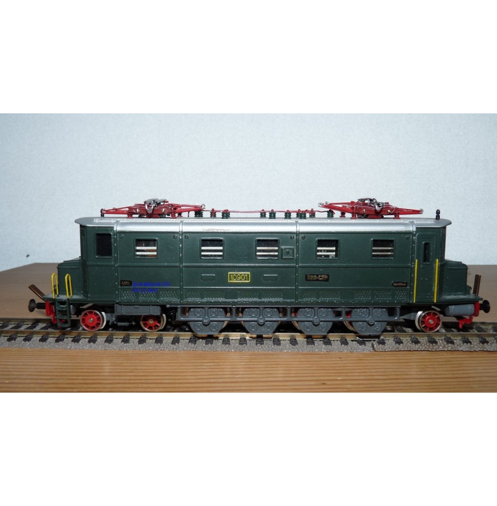 HAG 280.44 Motrice Re 460 Radio Suisse Romande SBB BO