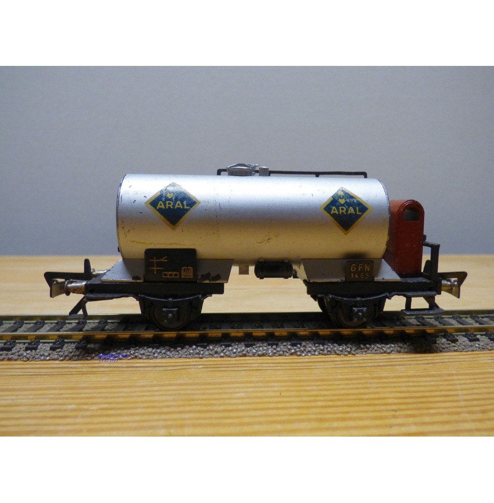 Fleischmann 1465 BV,  rare wagon citerne STANDARD ESSO DB  BO