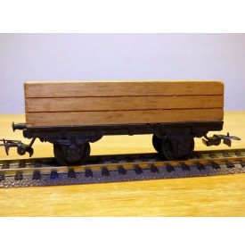 RIVAROSSI  C T,  wagon plat  court chargé d'un bloc de bois  