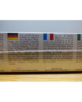 ITALERI 079,  JUNKERS  JU-87  B2/R2 STUKA  BO Neuf 1/72