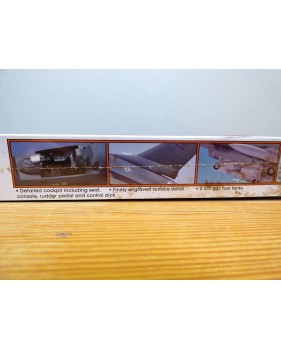 REVELL 85 2326 REYNARD VISTEON 1/25 BO