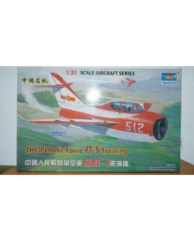 TRUMPETER 02203 avion d'entrainement chinois FT-5 Neuf BO 1/32